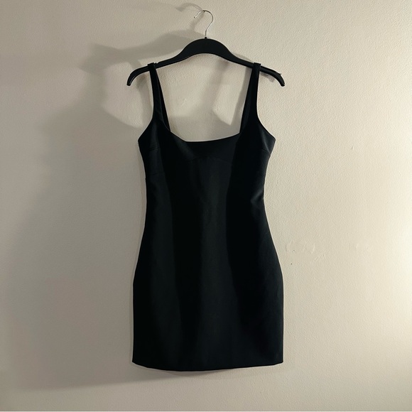 Zara Tailored Mini Black Dress Summer 2024 MUST HAVE - Picture 3 of 4